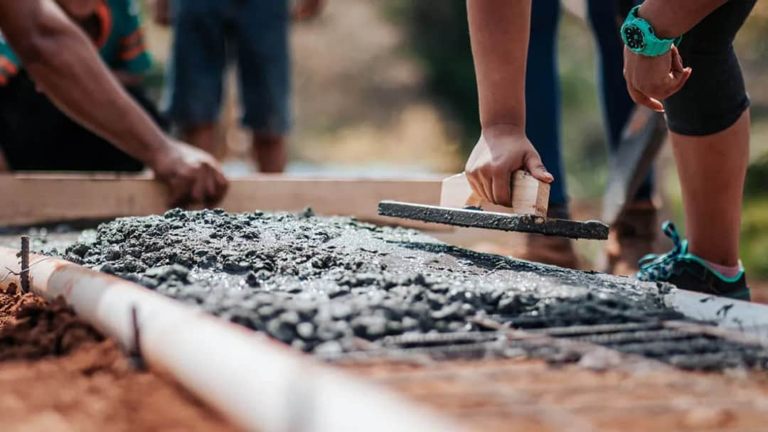 Paleta cementu - ile kg waży? Poznaj standardowe wymiary