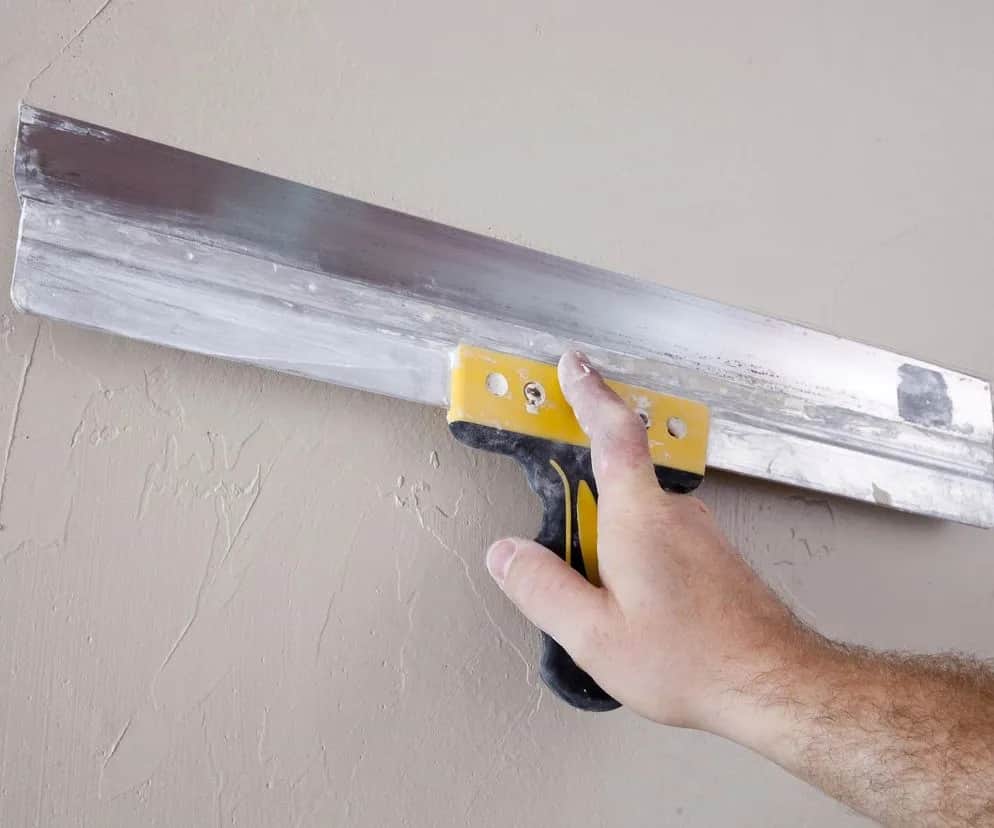 Jaka gładź na tynk gipsowy? Sprawdź najlepsze opcje i porady